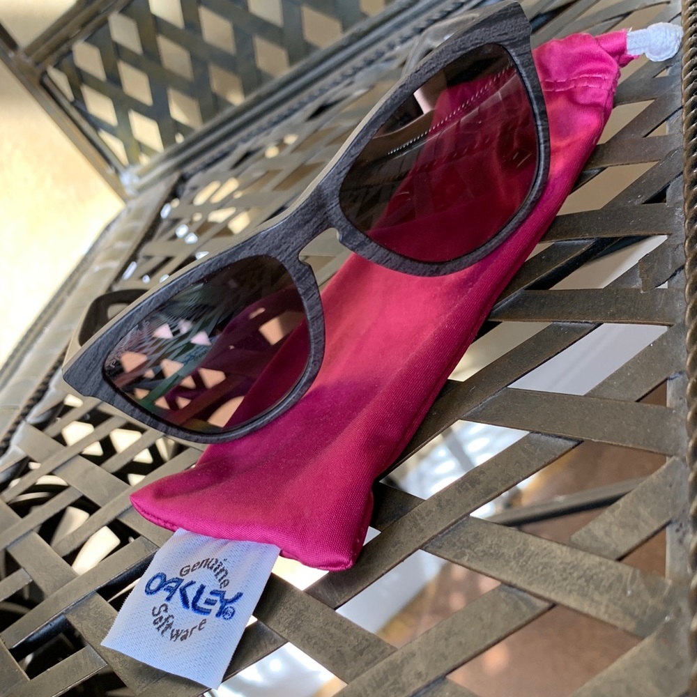 Oakley Frogskins Non-Prescription Sunglasses